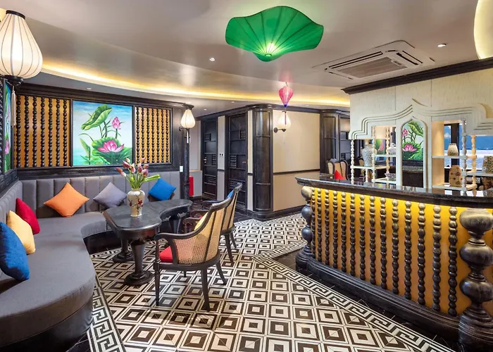 Lan Ha Aurora Boutique Cruise 5* Ha Long